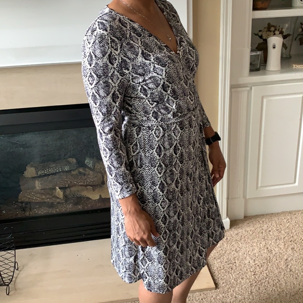 Super Soft Mng Basics Snakeskin Print Wrap Dress,… - image 4